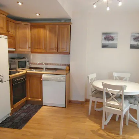 B18 - Edif Perramo - Villmor Appartement Benasque Buitenkant foto